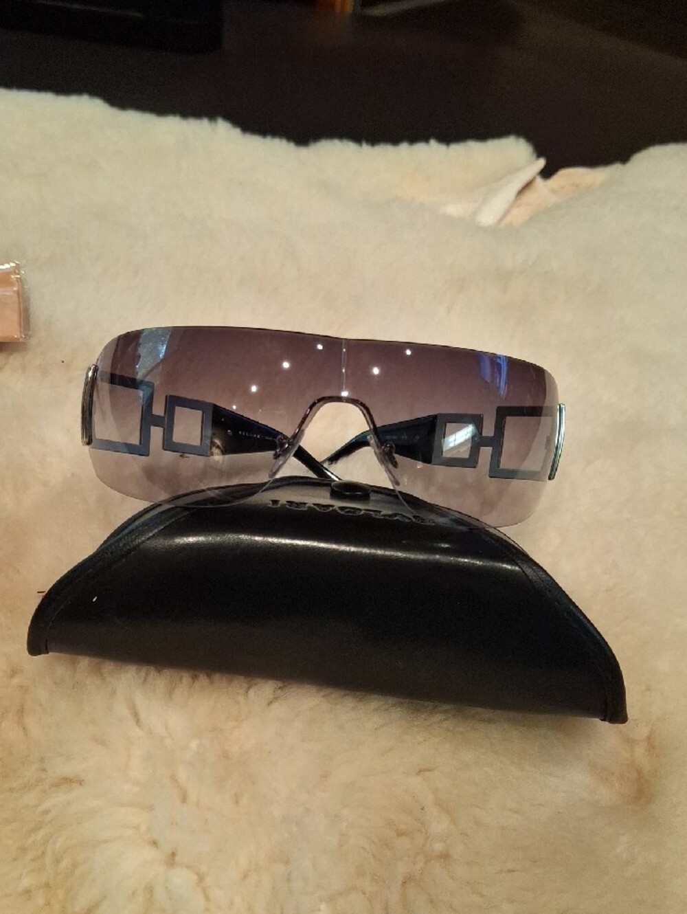 Bvlgari Women's Gradient Black Rimless Shield Sunglasses - Picture 5 of 5